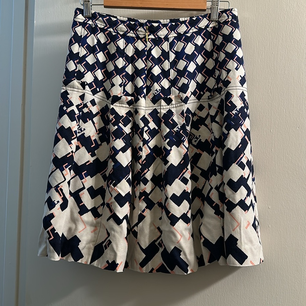 Tory Burch pattern skirt size 6